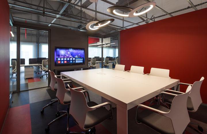 北京辦公室裝修設(shè)計(jì)需要合理的運(yùn)用空間進(jìn)行裝修體現(xiàn)公司文化